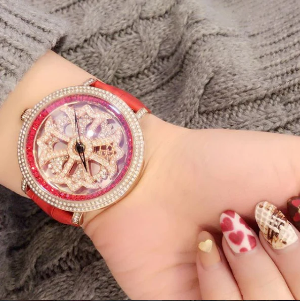 LILY 46MM RED x GOLD ＜革ベルト＞写真-2